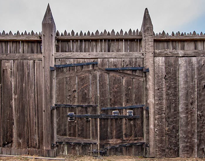 Gate wooden fort
